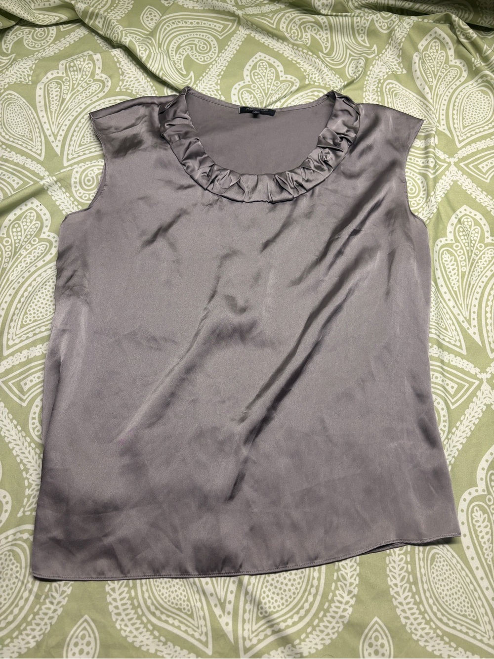⚛️Anne Klein Grayish Silver Satin Ruffle-Neck Sleeveless Top